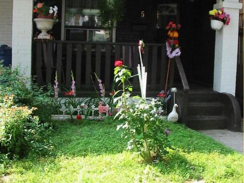 Flowers 2005 08