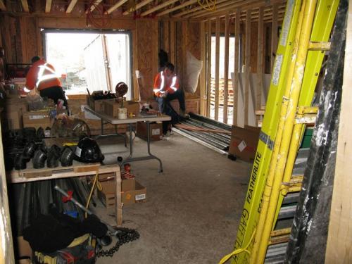 2013-04-30 PP Shiny-happy-workers