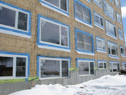 2013-03-22 005 PP-C Windows-closeup-ext