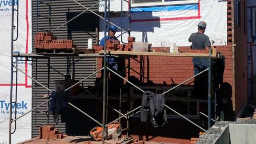 2013-09-18 bricklayers-at-work