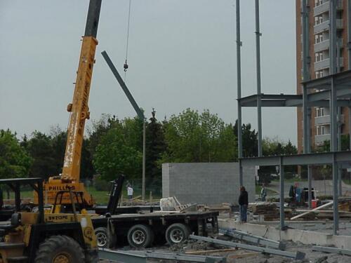 85-LiftingSteel-05-20-04