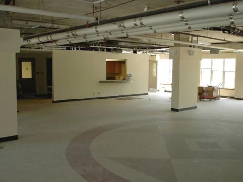 206-worshipmeeting-room-06-01-05