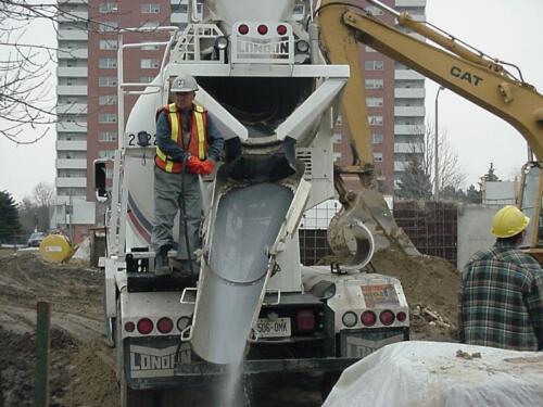 58-WashingCementTruck-03-03-04