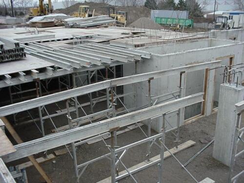 60-CloseUpMidSiteWorkLookingNortheast-03-06-04