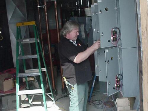 194-ScottOfAdvanceElectric-03-17-05