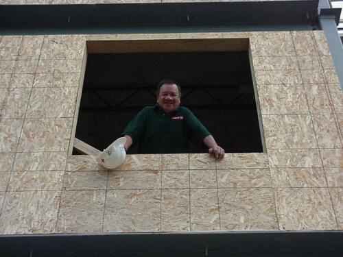 118-BillLookingOutWindowFrame-09-16-04