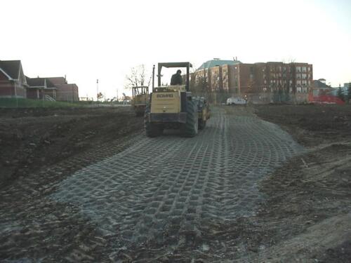 21-CompactingGravel-11-26-03