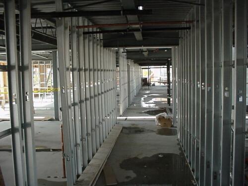 135-HallwayFourthFloor-10-09-04